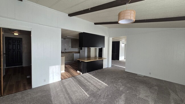 Building Photo - Welcome to this 3-bedroom, 2-bathroom home...