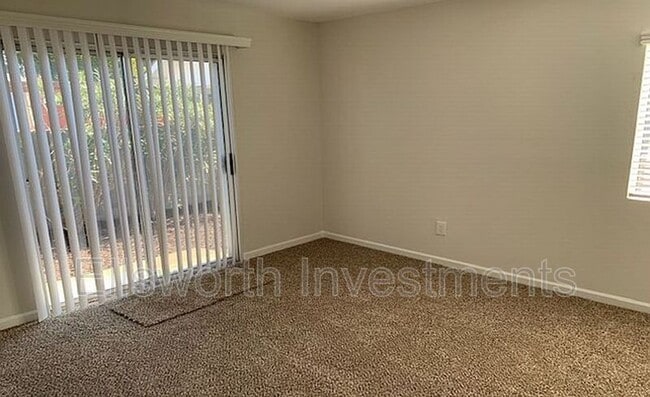 Building Photo - 3327 La Junta Ave