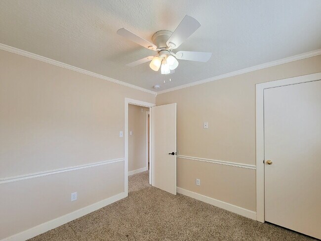 Building Photo - 3 Bed Single-Family Home in Parkside At Perry 77070