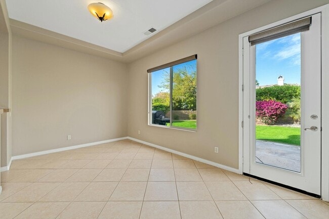 Building Photo - 79862 Amora Dr