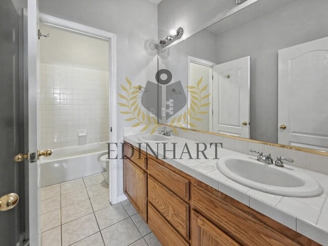 Building Photo - 5774 N State St