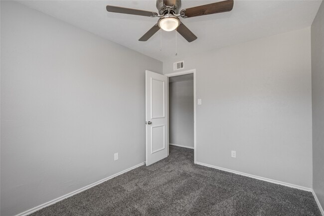 Building Photo - 20403 White Poplar Dr