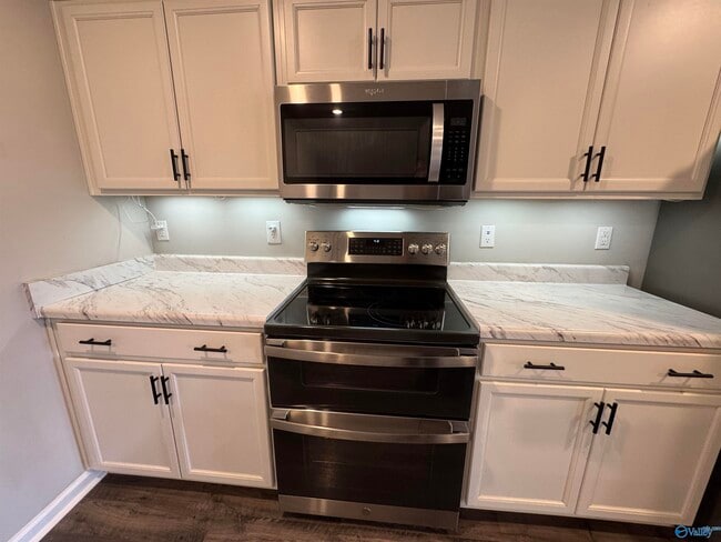 Building Photo - 117 Hank Ct