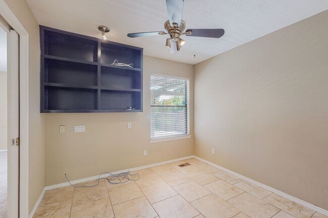 Building Photo - ACADEMY RIDGE 2 Bedroom Plus Office   2 Ba...