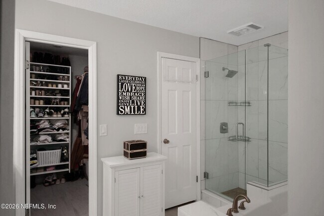 Building Photo - 7814 Cypress Point Ct