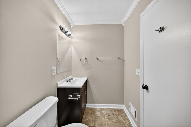 Building Photo - 2327 Mura Dr