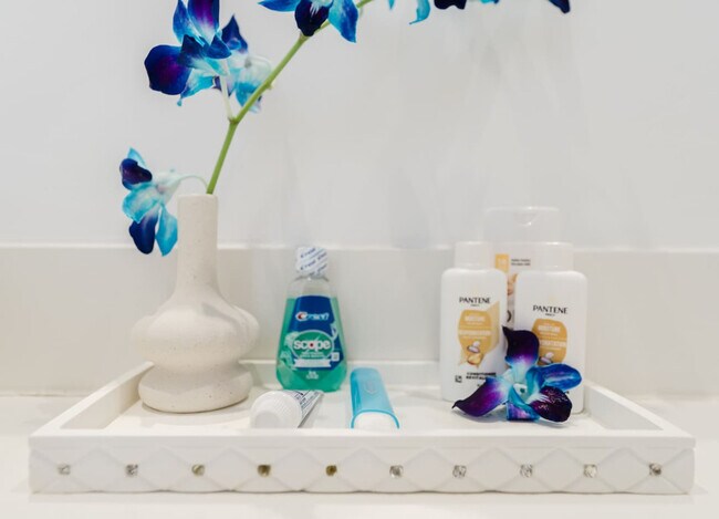 Building Photo - 101 NE 34th St