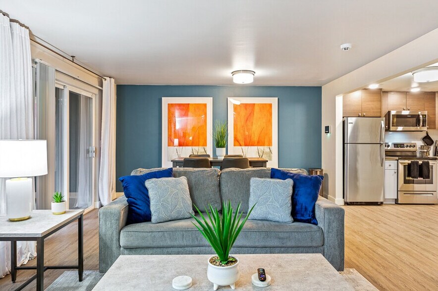 Building Photo - 540 104th Ave SE