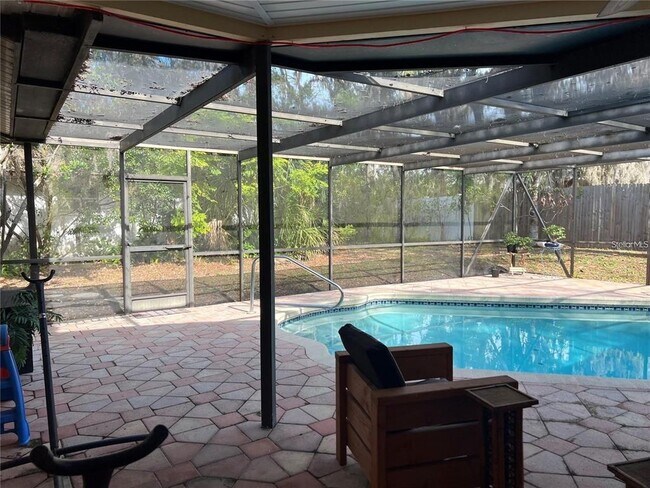 Building Photo - 8748 Forest Lake Dr