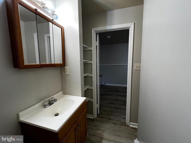 Building Photo - 7889 Main St