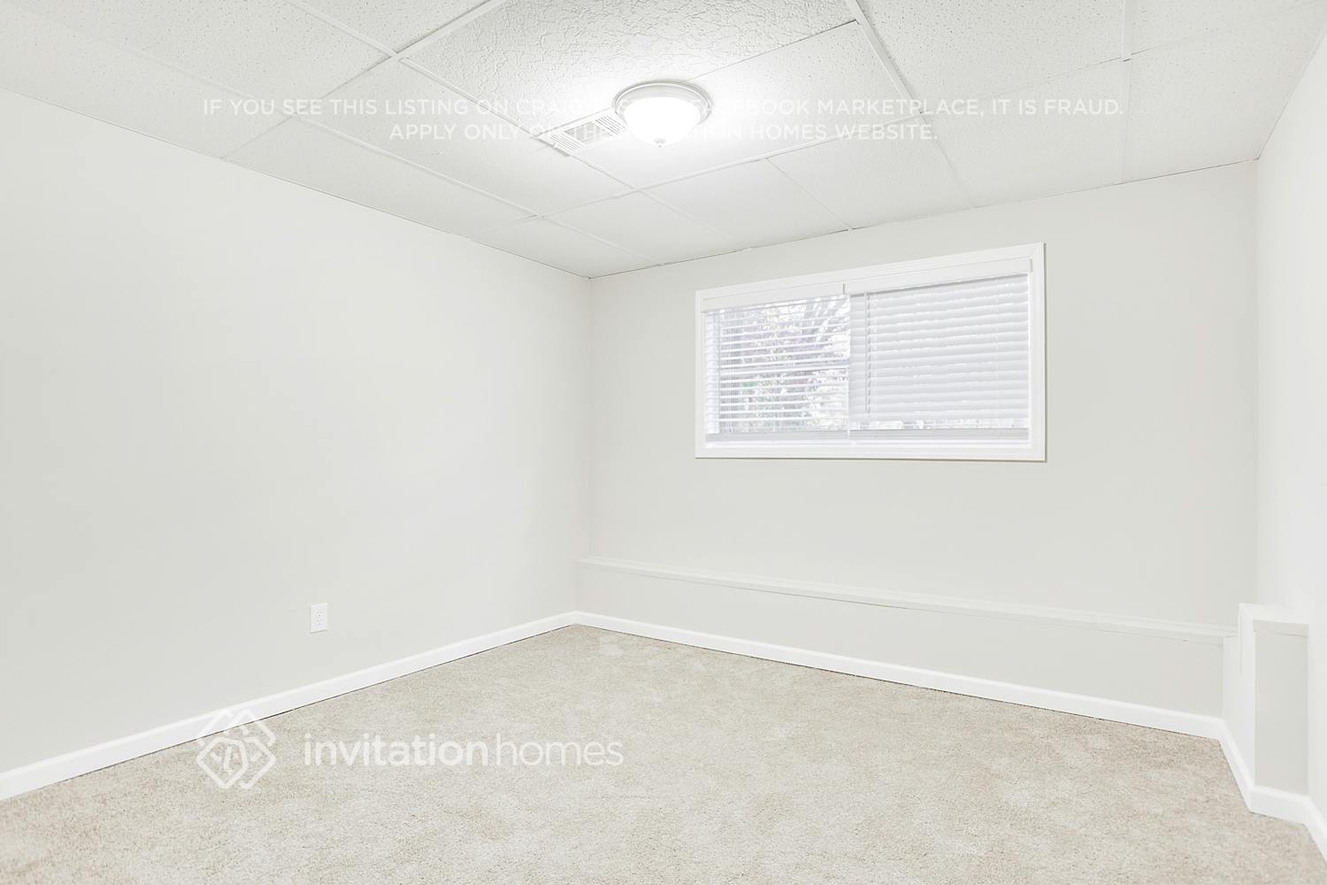 Building Photo - 2230 Rolland St