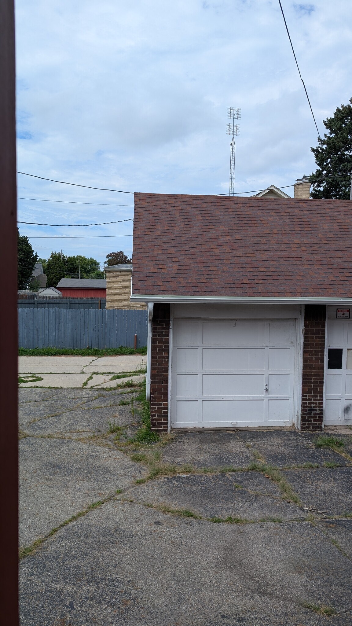 garage - 2006 52nd St