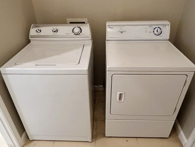 Building Photo - 6084 Villa Trieste Ct