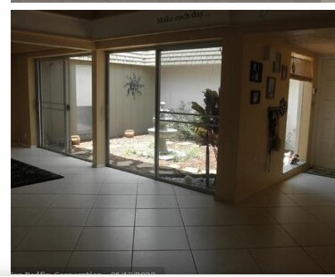 Building Photo - 5708 Mulberry Dr