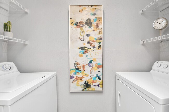 Building Photo - 2701 W Bellfort Ave