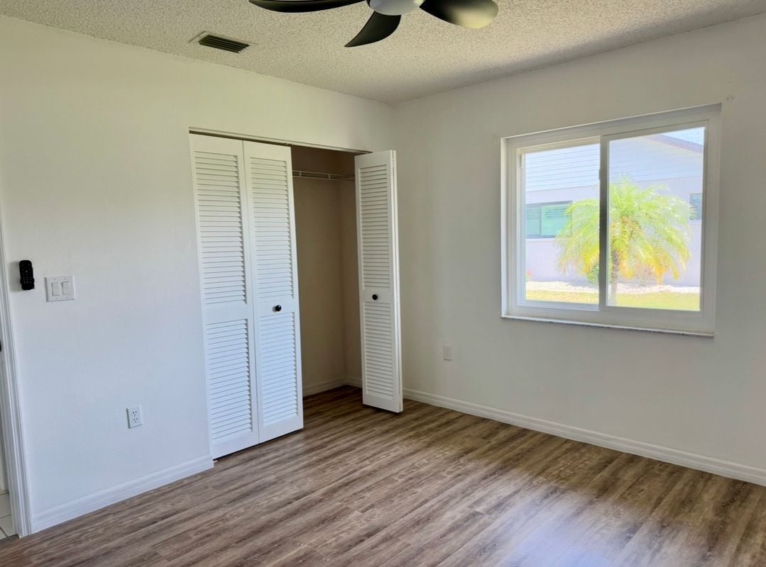 Building Photo - 2391 Briarwood St