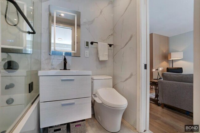 Building Photo - 1 bedroom in NEW YORK NY 10001