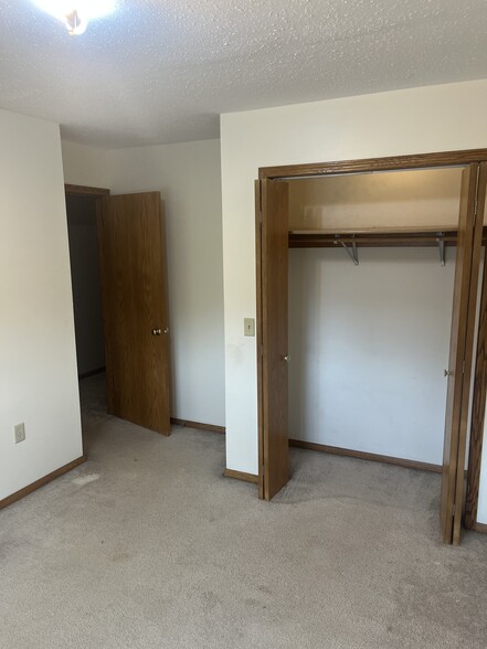 Building Photo - 2212 Longyear Ave