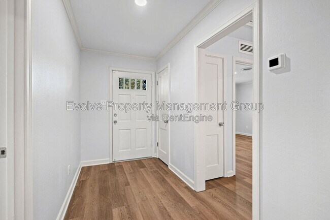 Building Photo - 4629 Durbin Ave