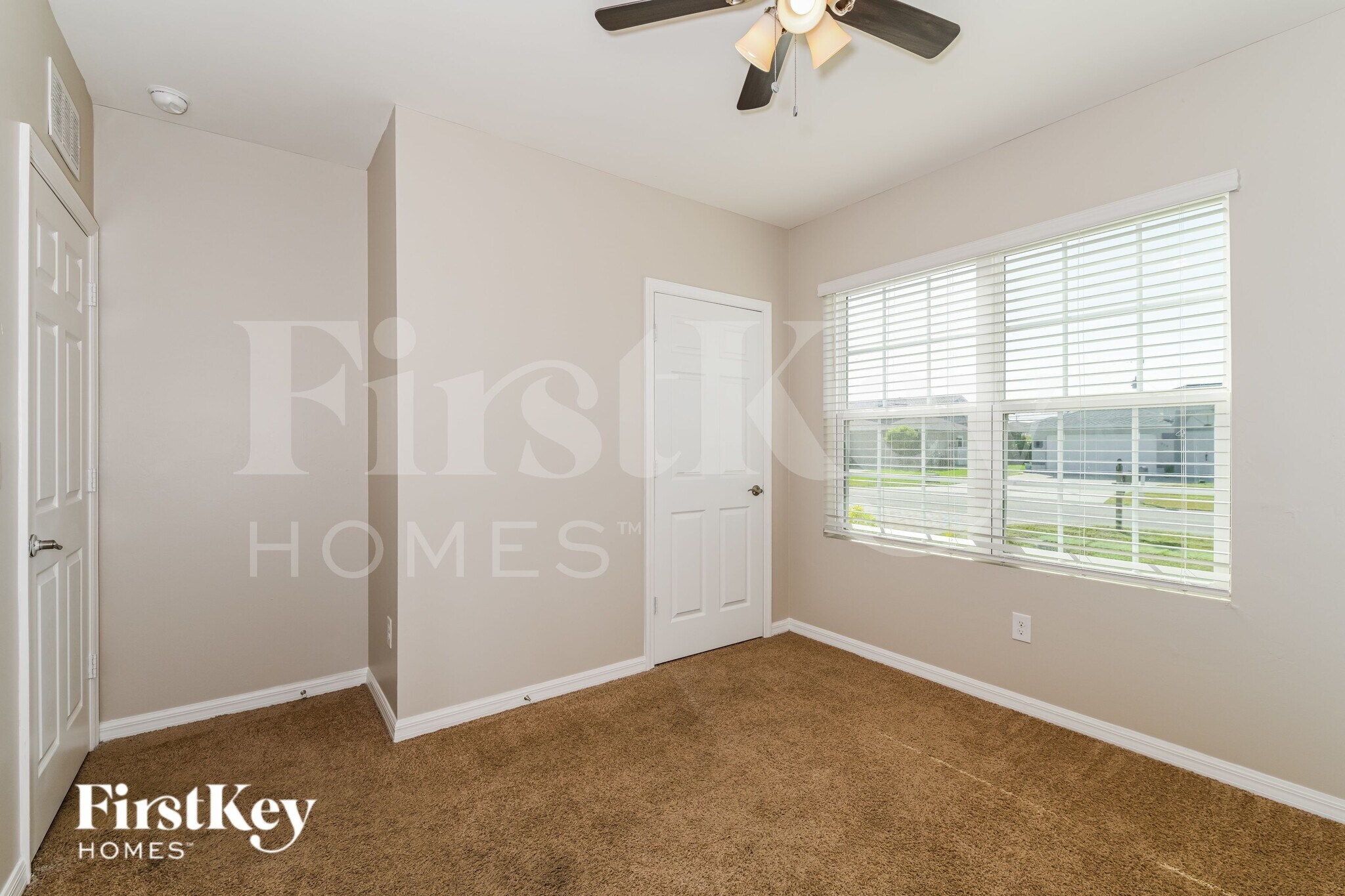 Building Photo - 933 SE 26th Terrace