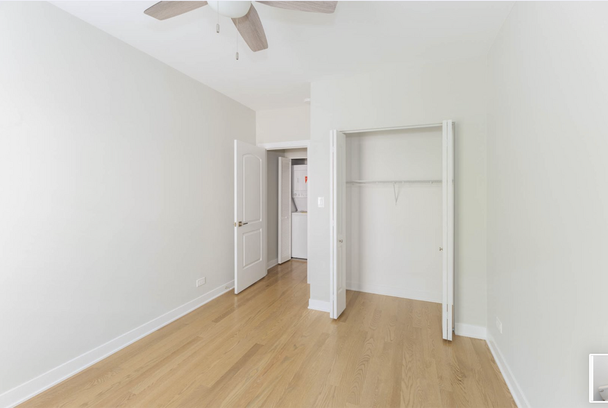 Building Photo - 4828 N Wolcott Ave