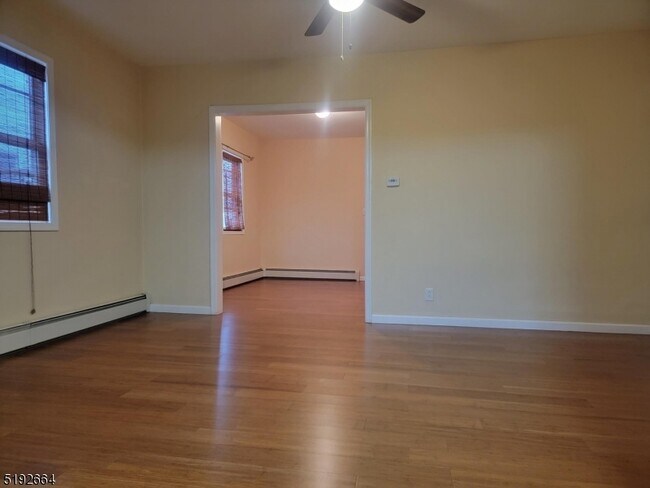 Building Photo - 26 W Price St