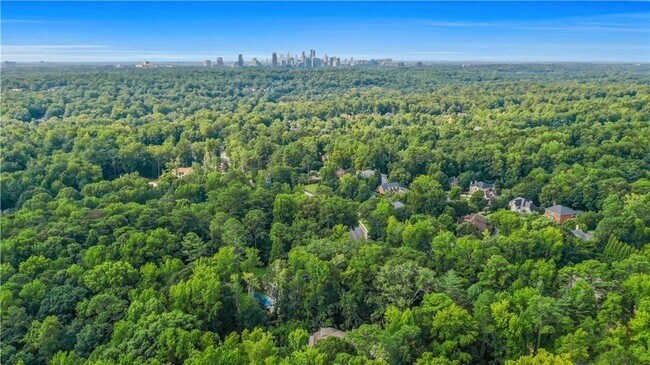 Building Photo - 5265 Peachtree Dunwoody Rd NE