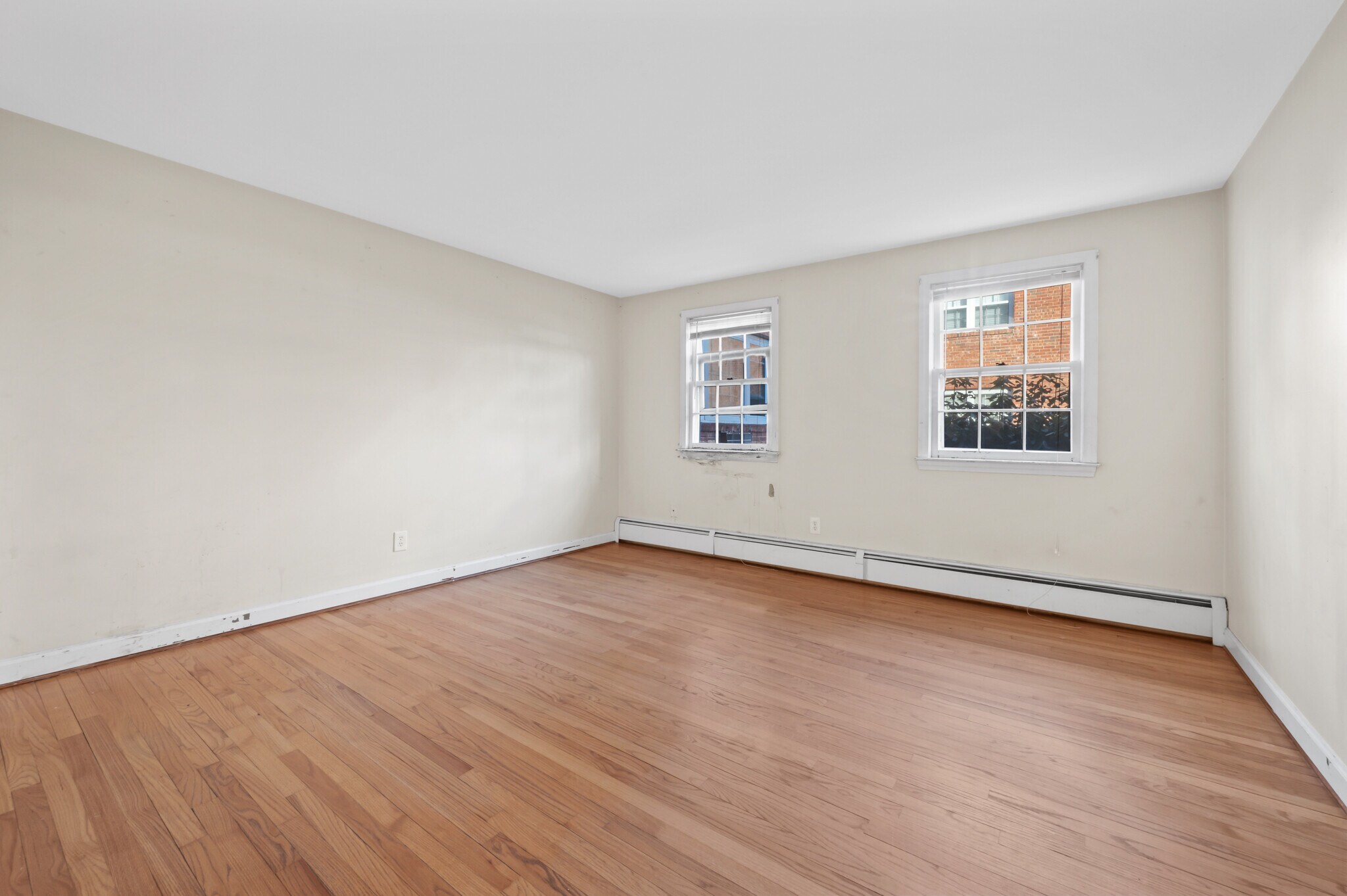 Building Photo - 340 Charter Oak St