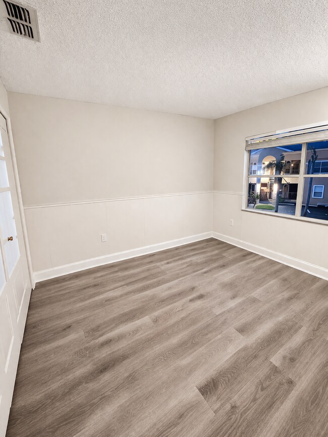 Building Photo - 8824 Coral Palms Ct