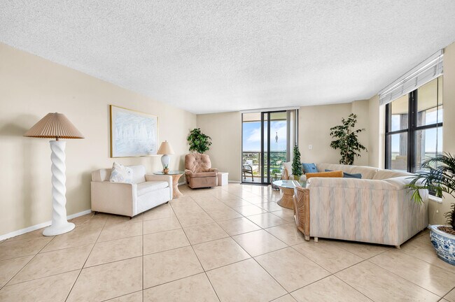 Building Photo - 1000 S Ocean Blvd