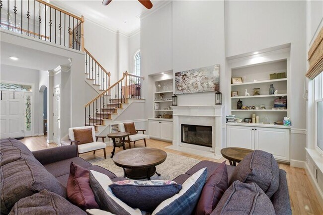 Building Photo - 3308 Fieldwood Dr SE