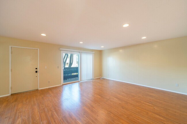 Building Photo - 25930 Narbonne Ave