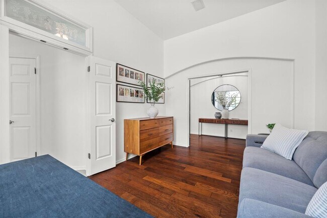 Building Photo - 11805 Emerald Falls Dr