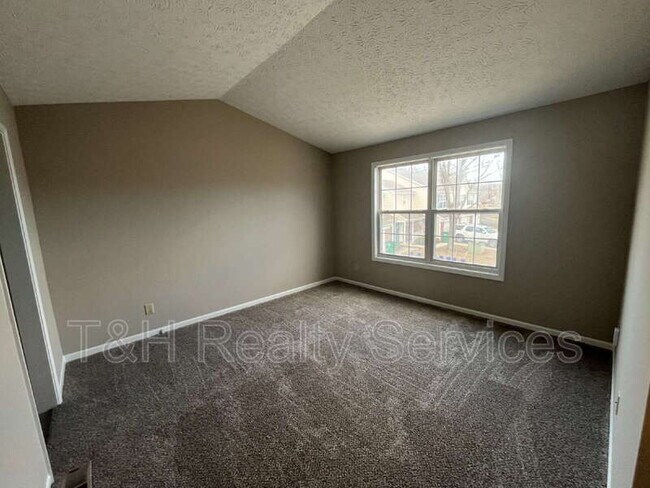 Building Photo - 1552 Brookfield Cir