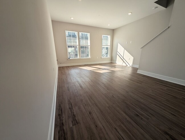 Building Photo - Brand New, Never Lived in!