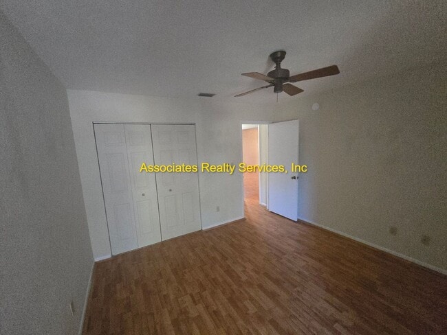 Building Photo - Turkey Creek Condo- Three Bedroom, Two Bath 1840 sf
