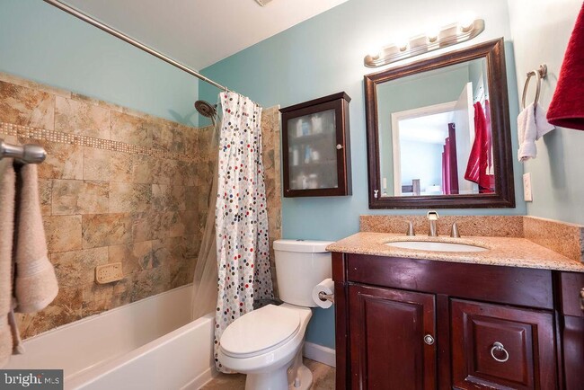 Primary Bedroom Bathroom - 6116 Kendra Way