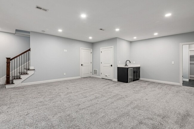 Building Photo - Beautiful new single family home on the Ne...