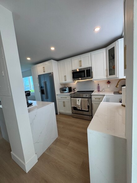 Building Photo - 100 Paradise Harbour Blvd