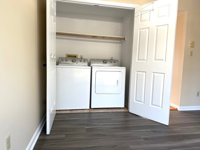 Building Photo - 66 Park Ave