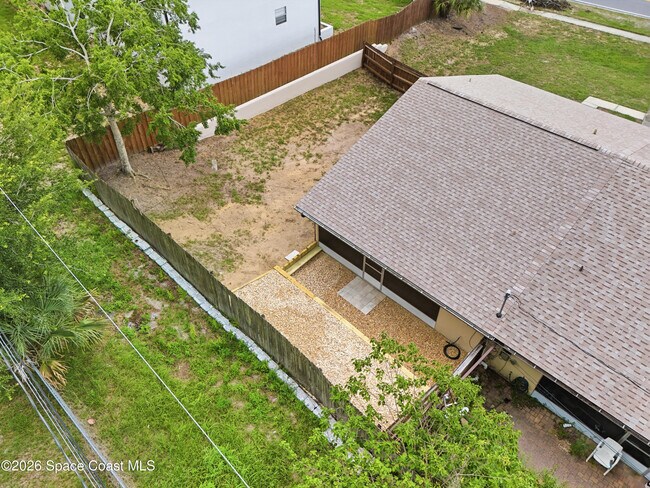 Building Photo - 4519 Barna Ave