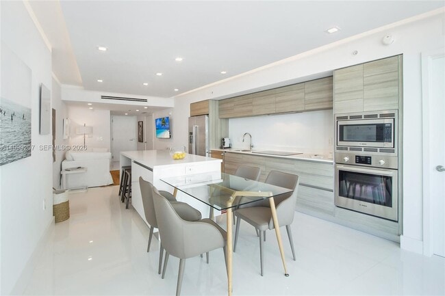 Building Photo - 6620 Indian Creek Dr