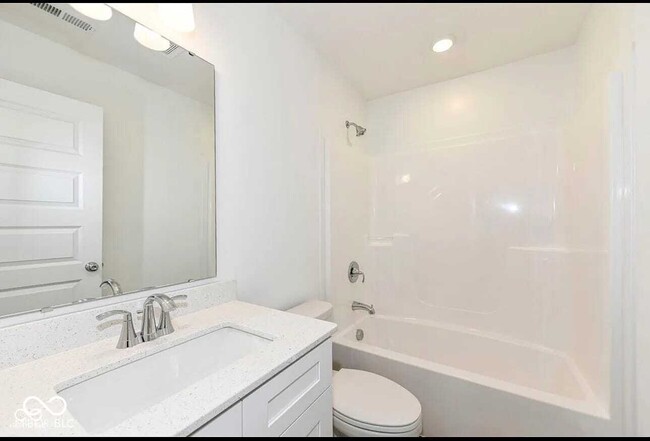 Building Photo - 9326 Somerford Dr