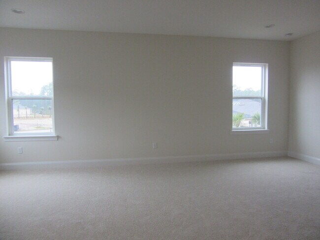 Building Photo - Beautiful 4B/3B plus office single family ...