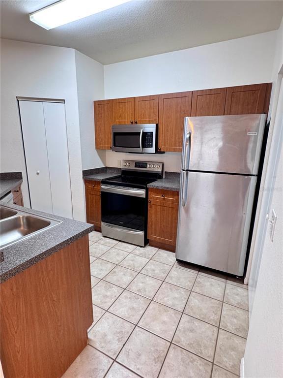 Building Photo - 2249 Portofino Pl