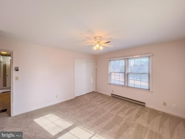 Building Photo - 194 Red Hill Rd