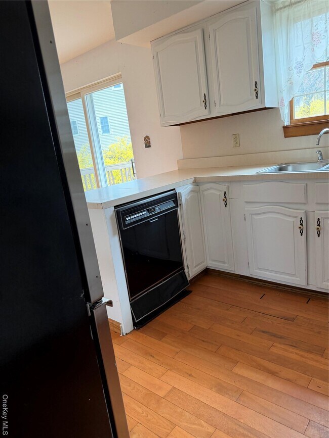 Building Photo - 9 Willard Pl