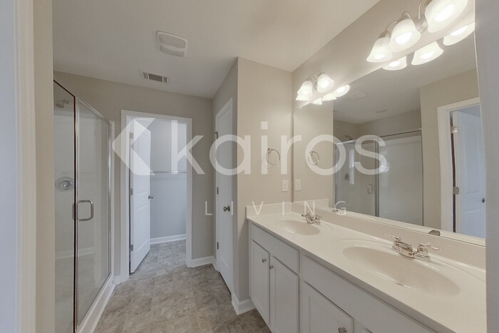 Building Photo - 5109 Cobalt Fls Bnd