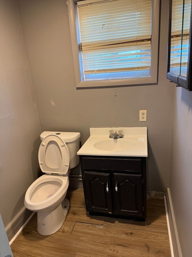 Building Photo - Two bedroom House available now!!! 109 1/2 S. Jackson St Section 8 accepted!