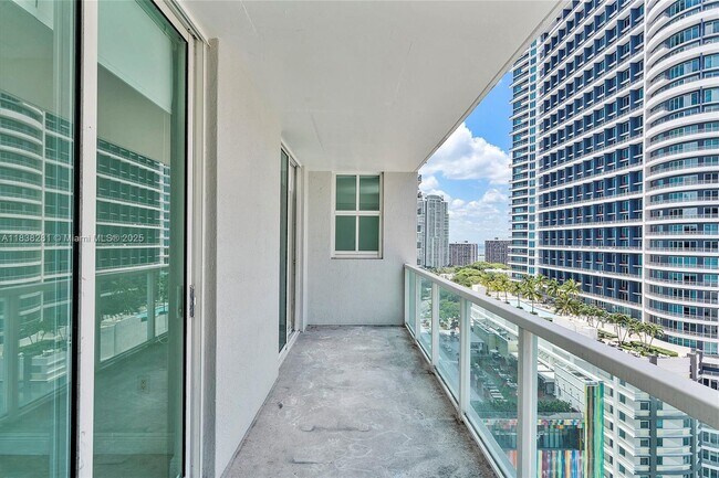 Building Photo - 1250 S Miami Ave